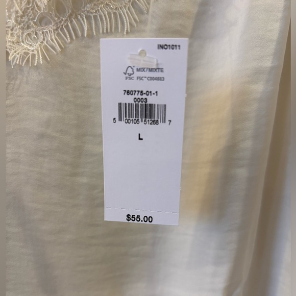 Banana republic factory ivory cami - Picture 3 of 4